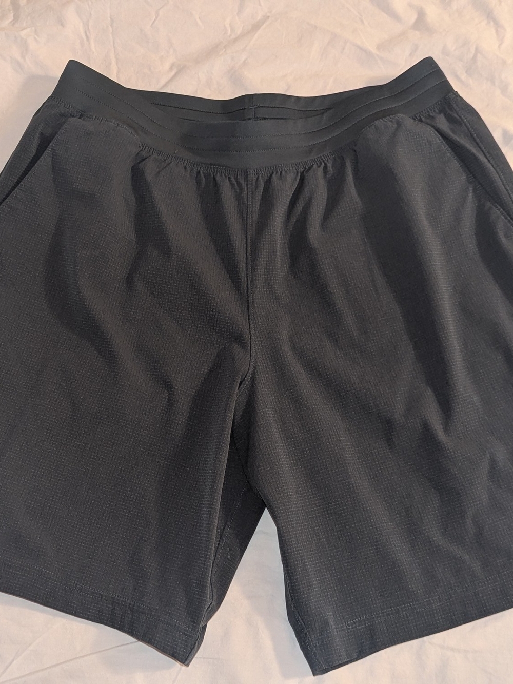Under Armour UA Vented Motivate Shorts Men's Large Loose Dark Gray Activewear